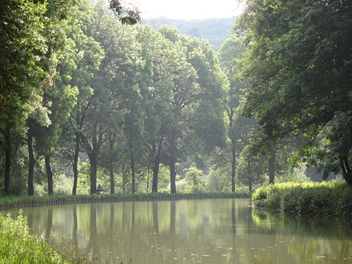 Curve in the Burgundy Canal